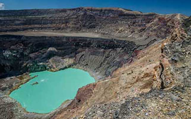 santa ana volcano serv2