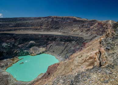 santa ana volcano serv2